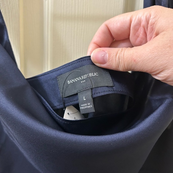 NWT Banana Republic Silky Cowl Neck Tank - Picture 3 of 6